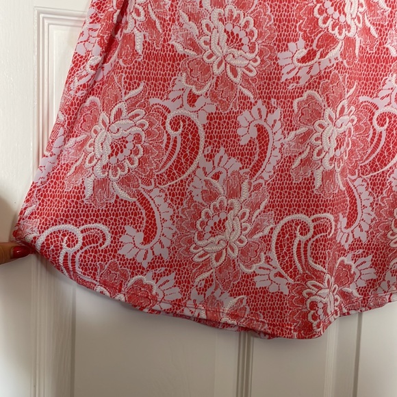 SJS Sleeveless Top - Picture 5 of 7